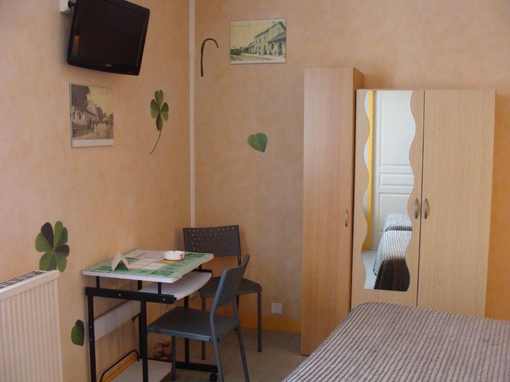 Hotel De L'Arrivee フラ 部屋 写真